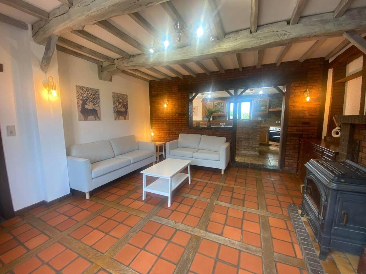Maison La Thierache Momignies Esterno foto